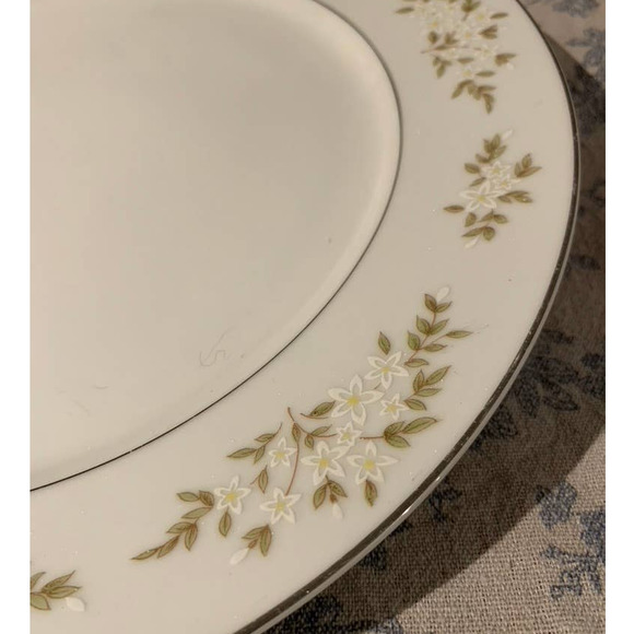 Royal M by Mita Dinner Plate Japan Virginia Miss - Picture 3 of 5